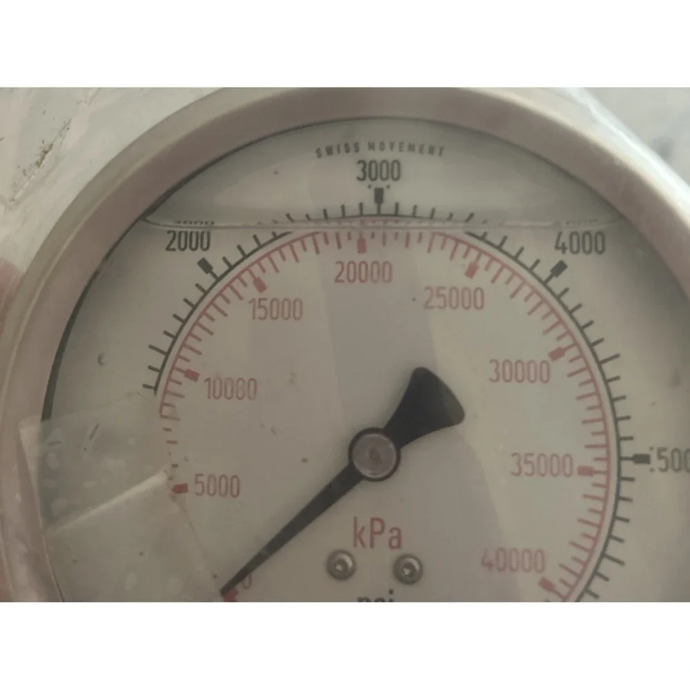 WIKA 0-6000psi Pressure Gauge Bottom Mount 1/2